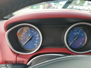 2019 Maserati Ghibli z VIN ZAM57XSA3K1319532, wystawiony jako Copart lot #74282384 z przebiegiem Nie podano mil oraz Nie do naprawy. Historia ofert i sprzedaży dostępna na DreamBid. Obrazek 9.