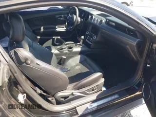 2015 Ford Mustang EcoBoost z VIN 1FA6P8TH1F5341043, wystawiony jako IAAI lot #42046760 z przebiegiem 61 291 mil mil oraz . Historia ofert i sprzedaży dostępna na DreamBid. Obrazek 5.