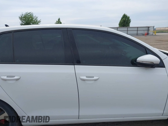 2013 Volkswagen Golf TDI с VIN WVWDM7AJXDW135902, выставлен на аукционе IAAI как лот 40194204 с пробегом 80 523 миль миль и . История ставок и продаж доступна на DreamBid. Изображение 13.