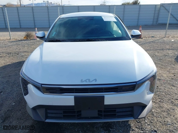 2025 Kia K4 EX with VIN 3KPFU4DEXSE046988, listed as a IAAI auction lot 41359717 with 1,681 mi miles. Bid and sale history available at carsss.com. Image 12.