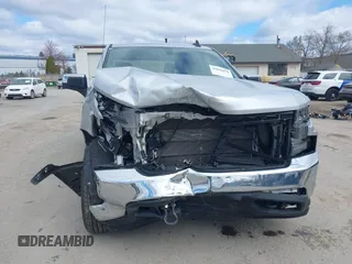 2019 Chevrolet Silverado 1500 LT with VIN 1GCUYDED1KZ111474, listed as a IAAI auction lot 42050470 with 50,851 mi miles. Bid and sale history available at carsss.com. Image 6.