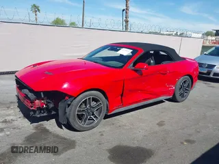 2022 Ford Mustang EcoBoost z VIN 1FATP8UHXN5119035, wystawiony jako IAAI lot #42279729 z przebiegiem 55 742 mil mil oraz . Historia ofert i sprzedaży dostępna na DreamBid. Obrazek 15.