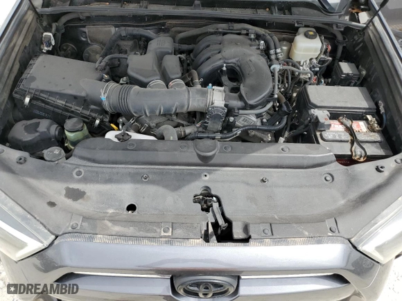 2020 Toyota 4Runner SR5 with VIN JTEBU5JR9L5752726, listed as a Copart auction lot 50693055 with 234,906 mi miles and Clean Title. Bid and sale history available at carsss.com. Image 11.