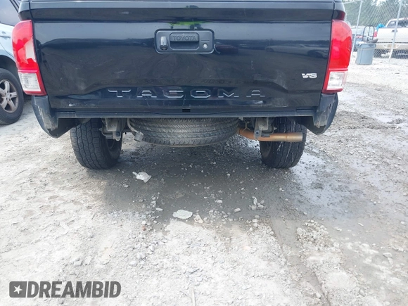 2016 Toyota Tacoma SR5 z VIN 5TFAZ5CN6GX012718, wystawiony jako IAAI lot #42408153 z przebiegiem 136 571 mil mil oraz . Historia ofert i sprzedaży dostępna na DreamBid. Obrazek 6.