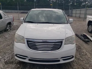 2014 Chrysler Town & Country Touring z VIN 2C4RC1BG0ER268882, wystawiony jako Copart lot #58740255 z przebiegiem 105 866 mil mil oraz Szkoda całkowita • Salvage title. Historia ofert i sprzedaży dostępna na DreamBid. Obrazek 5.