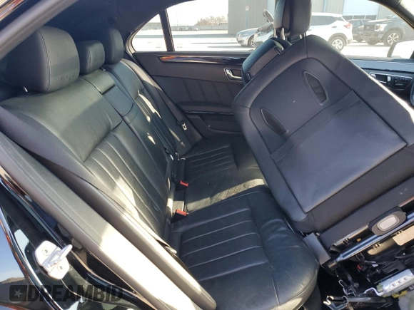 2011 Mercedes-Benz E 550 Luxury with VIN WDDHF7CB0BA492992, listed as a Copart auction lot 86627914 with 114,425 mi miles and Salvage Title. Bid and sale history available at DreamBid. Image 10.