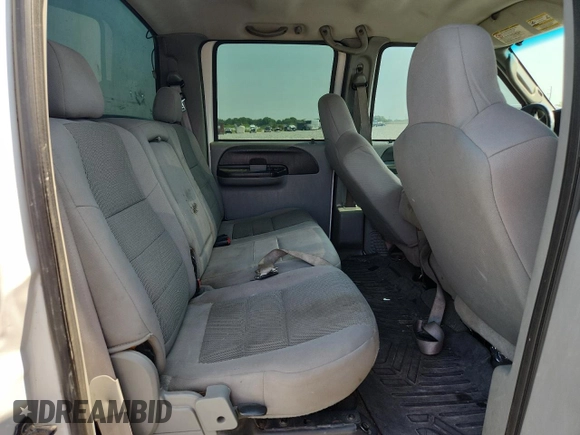 2007 Ford F-250 XL with VIN 1FTSW21597EA38577, listed as a Copart auction lot 58013575 with 189,924 mi miles and Salvage title. Bid and sale history available at DreamBid. Image 10.