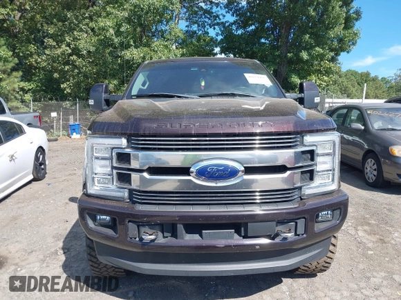 2018 Ford F-250 XL with VIN 1FT7W2BT5JEC36583, listed as a IAAI auction lot 40254495 with 137,845 mi miles and . Bid and sale history available at DreamBid. Image 12.
