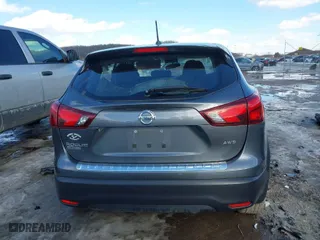 2018 Nissan Rogue Sport S with VIN JN1BJ1CR4JW266998, listed as a IAAI auction lot 41445958 with 94,811 mi miles. Bid and sale history available at carsss.com. Image 17.