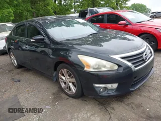 2013 Nissan Altima S with VIN 1N4AL3AP8DC105680, listed as a IAAI auction lot 42119674 with 248,222 mi miles and . Bid and sale history available at DreamBid. Image 1.
