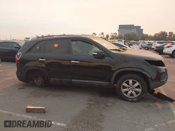 2013 Kia Sorento LX with VIN 5XYKT4A20DG314545, listed as a IAAI auction lot 41294749 with 1 mi miles. Bid and sale history available at carsss.com. Image 13.