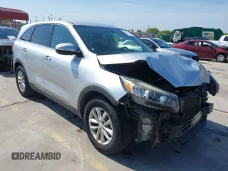 2016 Kia Sorento LX with VIN 5XYPG4A35GG044946, listed as a IAAI auction lot 41854811 with 146,422 mi miles. Bid and sale history available at carsss.com. Image 1.