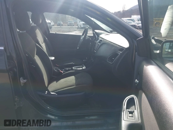 2012 Chrysler 200 Touring with VIN 1C3CCBBB7CN109131, listed as a IAAI auction lot 41817359 with 218,114 mi miles. Bid and sale history available at carsss.com. Image 5.