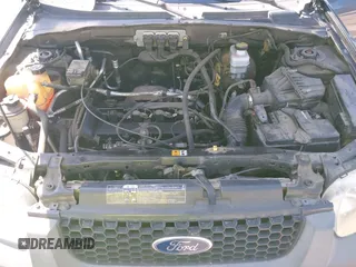 2005 Ford Escape XLS Value с VIN 1FMYU02Z55KA35384, выставлен на аукционе IAAI как лот 42244822 с пробегом 179 529 миль миль и . История ставок и продаж доступна на DreamBid. Изображение 10.