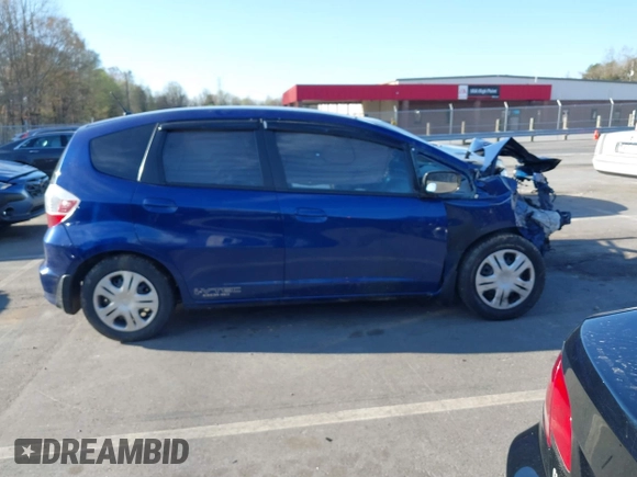 2010 Honda Fit with VIN JHMGE8H20AS005806, listed as a IAAI auction lot 41875876 with 1 mi miles. Bid and sale history available at carsss.com. Image 14.