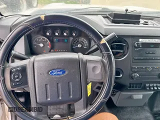2014 Ford F-550 XL с VIN 1FDUF5GY4EEA87240, выставлен на аукционе Copart как лот 59899495 с пробегом 195 557 миль миль и Чистый • Clean title. История ставок и продаж доступна на DreamBid. Изображение 9.