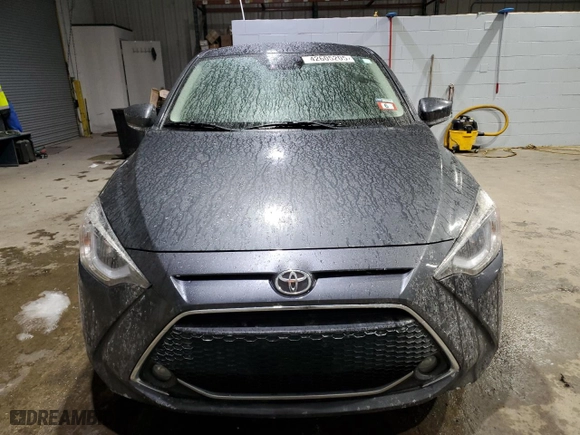 2019 Toyota Yaris Sedan L with VIN 3MYDLBYV1KY528189, listed as a Copart auction lot 42605205 with 37,006 mi miles and Salvage Title. Bid and sale history available at carsss.com. Image 5.
