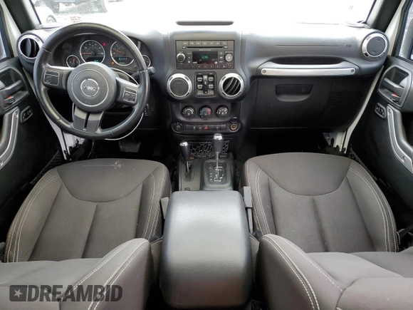 2018 Jeep Wrangler Unlimited Sahara with VIN 1C4HJWEG4JL922375, listed as a Copart auction lot 55333765 with 111,986 mi miles and Salvage title. Bid and sale history available at DreamBid. Image 8.