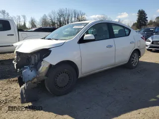 2012 Nissan Versa SV with VIN 3N1CN7AP2CL946775, listed as a Copart auction lot 45236005 with 138,619 mi miles and Salvage Title. Bid and sale history available at carsss.com. Image 1.