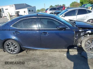 2018 Lexus IS 300 z VIN JTHC81D2XJ5031427, wystawiony jako IAAI lot #42059295 z przebiegiem 84 586 mil mil oraz . Historia ofert i sprzedaży dostępna na DreamBid. Obrazek 13.