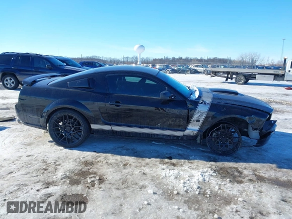 2007 Ford Mustang GT Deluxe with VIN 1ZVFT82H775319621, listed as a IAAI auction lot 41352594 with 123,842 mi miles. Bid and sale history available at carsss.com. Image 14.