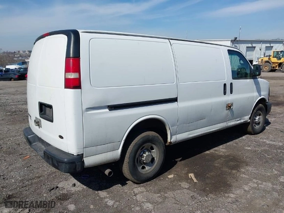 2012 Chevrolet Express Cargo Van with VIN 1GCWGFCAXC1141962, listed as a IAAI auction lot 41833413 with 221,350 mi miles. Bid and sale history available at carsss.com. Image 4.