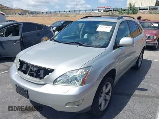 2004 Lexus RX 330 z VIN JTJHA31U540061012, wystawiony jako IAAI lot #41912077 z przebiegiem 193 104 mil mil oraz . Historia ofert i sprzedaży dostępna na DreamBid. Obrazek 2.