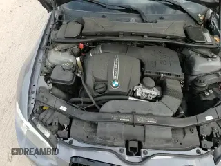 2012 BMW 3 Series 335i с VIN WBADX7C58CE744687, выставлен на аукционе Copart как лот 83197624 с пробегом 157 416 миль миль и Списание • Salvage title. История ставок и продаж доступна на DreamBid. Изображение 14.