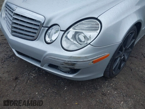 2007 Mercedes-Benz E 350 z VIN WDBUF56X87B133345, wystawiony jako IAAI lot #39859440 z przebiegiem Nie podano mil oraz . Historia ofert i sprzedaży dostępna na DreamBid. Obrazek 6.