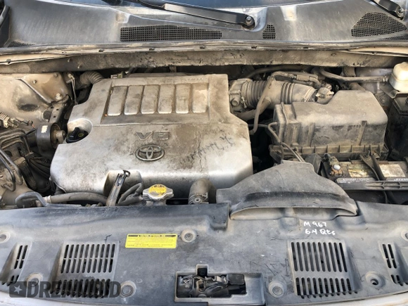 2010 Toyota Highlander with VIN 5TDZK3EH1AS010097, listed as a Copart auction lot 82418184 with 228,242 mi miles and Clean title. Bid and sale history available at DreamBid. Image 7.