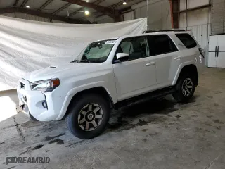 2023 Toyota 4Runner TRD Off Road with VIN JTEPU5JR4P6132677, listed as a Copart auction lot 63940604 with 27,127 mi miles and Clean Title. Bid and sale history available at carsss.com. Image 1.