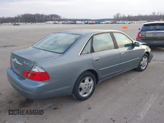 2003 Toyota Avalon XL with VIN 4T1BF28B43U314526, listed as a IAAI auction lot 41887173 with 224,547 mi miles and . Bid and sale history available at carsss.com. Image 4.