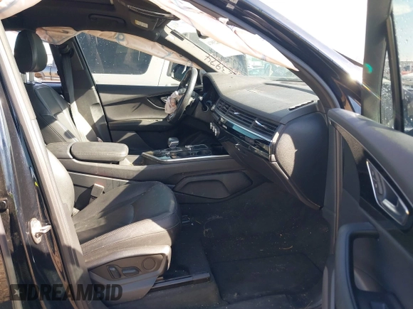 2017 Audi Q7 Premium Plus z VIN WA1LAAF74HD044974, wystawiony jako IAAI lot #41823974 z przebiegiem 135 619 mil mil oraz . Historia ofert i sprzedaży dostępna na DreamBid. Obrazek 5.