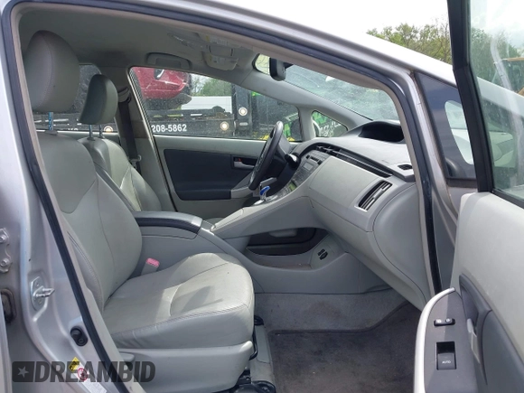 2011 Toyota Prius I with VIN JTDKN3DU6B0309743, listed as a IAAI auction lot 42114140 with 212,447 mi miles. Bid and sale history available at carsss.com. Image 5.