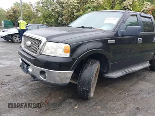 2006 Ford F-150 XLT with VIN 1FTPW14506KB52740, listed as a IAAI auction lot 42012144 with 288,242 mi miles. Bid and sale history available at carsss.com. Image 6.