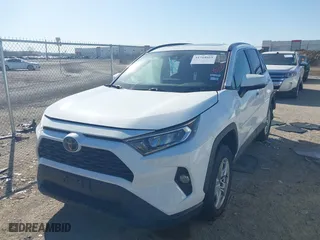 2020 Toyota RAV4 XLE with VIN 2T3W1RFV1LC036912, listed as a IAAI auction lot 41764665 with 104,705 mi miles. Bid and sale history available at carsss.com. Image 18.