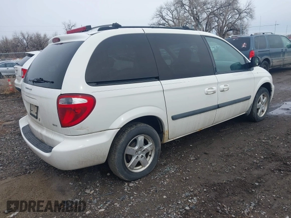 2005 Dodge Caravan SXT with VIN 1D8GP45R25B419604, listed as a IAAI auction lot 41788006 with 137,065 mi miles and . Bid and sale history available at DreamBid. Image 4.