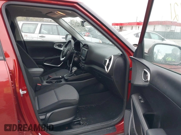 2021 Kia Soul S with VIN KNDJ23AUXM7789160, listed as a IAAI auction lot 42001721 with 78,930 mi miles and . Bid and sale history available at DreamBid. Image 5.
