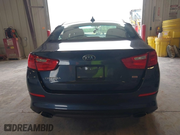 2015 Kia Optima LX z VIN 5XXGM4A77FG483662, wystawiony jako IAAI lot #42602173 z przebiegiem 81 971 mil mil oraz . Historia ofert i sprzedaży dostępna na DreamBid. Obrazek 16.