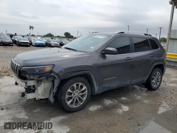 2019 Jeep Cherokee Latitude Plus с VIN 1C4PJLLB9KD186823, выставлен на аукционе Copart как лот 56421145 с пробегом 175 542 миль миль и Списание • Salvage title. История ставок и продаж доступна на DreamBid. Изображение 1.