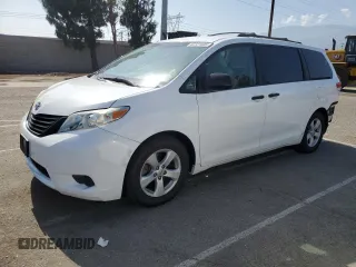 2013 Toyota Sienna L with VIN 5TDZK3DC1DS307381, listed as a Copart auction lot 62321585 with 186,820 mi miles and Salvage title. Bid and sale history available at DreamBid. Image 1.