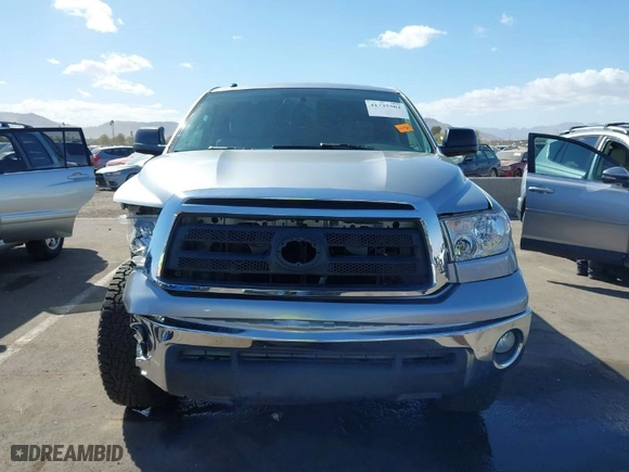 2013 Toyota Tundra 4WD Truck with VIN 5TFUW5F18DX312724, listed as a IAAI auction lot 41735502 with 95,097 mi miles. Bid and sale history available at carsss.com. Image 12.