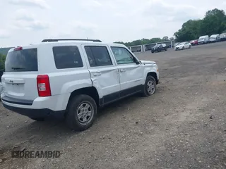 2015 Jeep Patriot Sport с VIN 1C4NJRBB6FD109330, выставлен на аукционе IAAI как лот 42486124 с пробегом 111 618 миль миль и . История ставок и продаж доступна на DreamBid. Изображение 4.