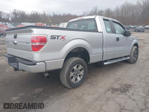 2014 Ford F-150 XL with VIN 1FTFX1EF2EFC81067, listed as a IAAI auction lot 41697190 with 105,584 mi miles. Bid and sale history available at carsss.com. Image 4.