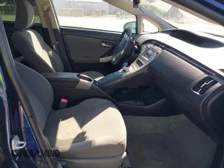 2012 Toyota Prius One z VIN JTDKN3DUXC1606235, wystawiony jako IAAI lot #42379298 z przebiegiem 169 332 mil mil oraz . Historia ofert i sprzedaży dostępna na DreamBid. Obrazek 5.