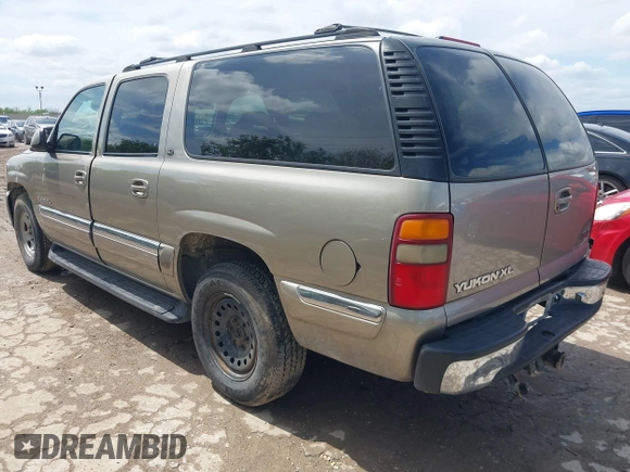 2001 GMC Yukon XL SLE with VIN 3GKFK16T01G144130, listed as a IAAI auction lot 41908702 with 263,081 mi miles. Bid and sale history available at carsss.com. Image 3.