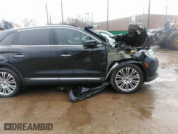 2016 Lincoln MKX Reserve with VIN 2LMTJ8LR2GBL35403, listed as a IAAI auction lot 41941607 with 0 mi miles. Bid and sale history available at carsss.com. Image 13.