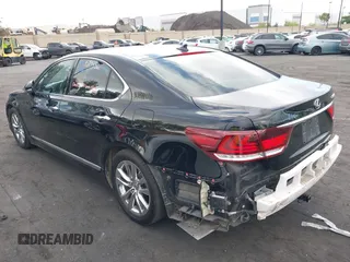 2013 Lexus LS 460 с VIN JTHBL5EF4D5119770, выставлен на аукционе IAAI как лот 42249648 с пробегом 130 460 миль миль и . История ставок и продаж доступна на DreamBid. Изображение 3.