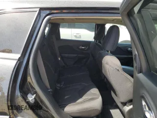 2015 Jeep Cherokee North with VIN 1C4PJMCS7FW750727, listed as a Copart auction lot 54077855 with 242,449 mi miles and Clean Title. Bid and sale history available at carsss.com. Image 11.