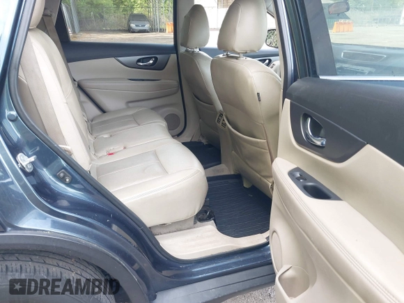 2014 Nissan Rogue SV with VIN 5N1AT2MT2EC811747, listed as a IAAI auction lot 42142536 with 256,933 mi miles and . Bid and sale history available at carsss.com. Image 8.